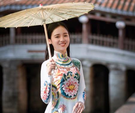汽车产业平台开发案例：打造汽车平台-引瓴数智，引领行业创新与发展